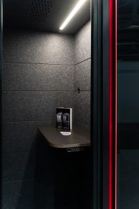 Фото кабины Oblivion от Quiet Store 2